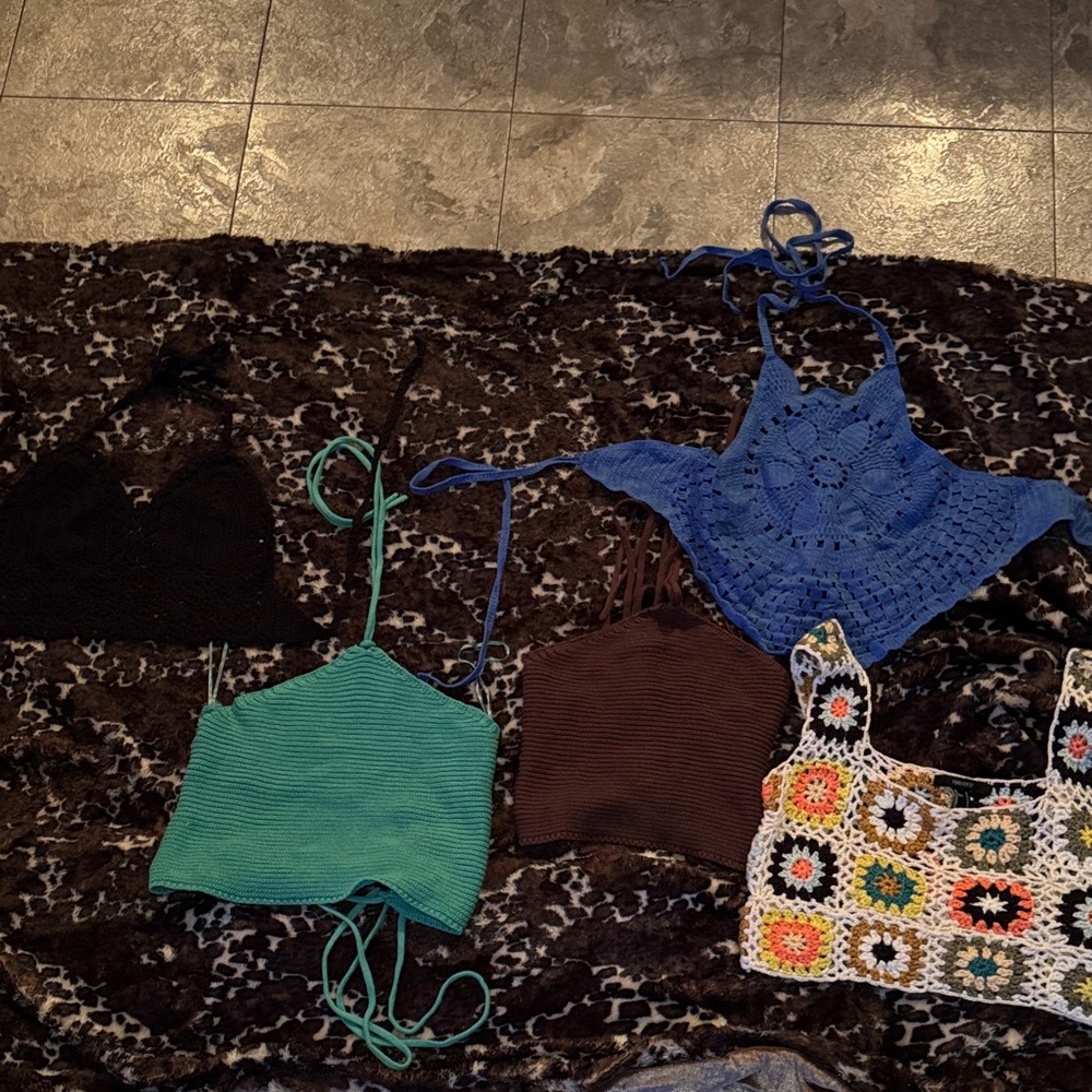 Forever 21 🌺🪸🐚Multicolor Crochet Tops bundle